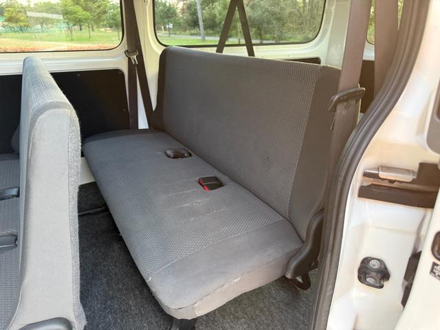 ＮＶ３５０キャラバンバン ロングＤＸターボ　切替４ＷＤ　ディーゼルターボ　オートマ　９人乗り　３列シート　スライドドア　キーレス　電動格納ミラー　ＥＴＣ　ヘッドライトレベライザー　Ｗエアコン　プライバシーガラス　ピュアドライブ　車検Ｒ８年１月（71枚目）