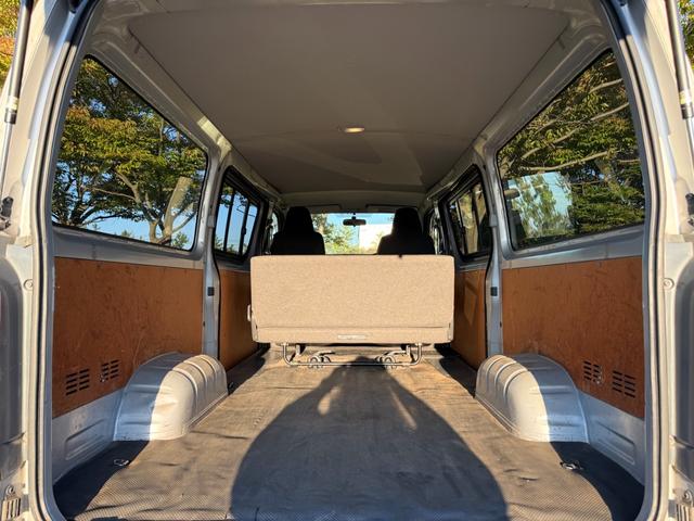 ハイエースバン ロングDX 4WD ディーゼルターボ オートマ 両側スライドドア 6人乗り キーレスエントリー ETC ナビ フルセグTV Bluetooth接続 タイミングベルト交換歴有 エアコン パワステ パワーウインドウ(77枚目)