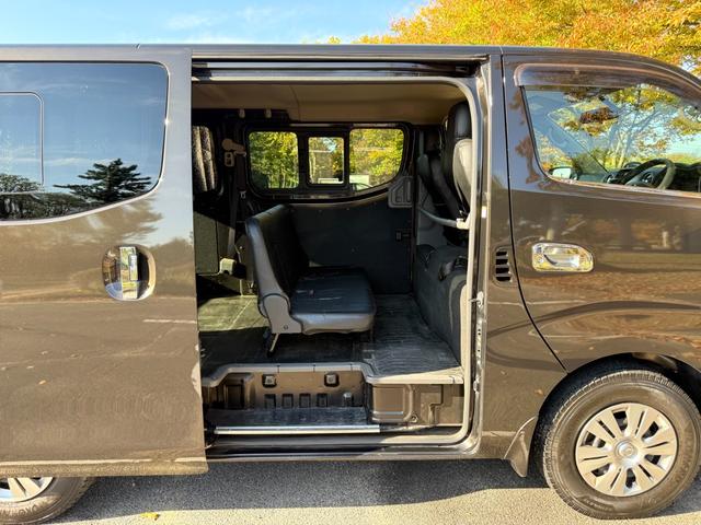 ＮＶ３５０キャラバンバン ロングＤＸターボ　切替４ＷＤ　ディーゼルターボ　ＡＴ　５ドア　６人乗り　フォグランプ　キーレスエントリー　電動格納ミラー　ＥＴＣ　ヘッドライトレベライザー　地デジＴＶ　バックカメラ　ナビ　ピュアドライブ　ＰＳ　ＰＷ（62枚目）