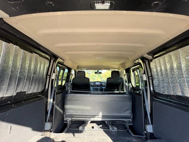 ＮＶ３５０キャラバンバン ロングＤＸターボ　切替４ＷＤ　ディーゼルターボ　ＡＴ　５ドア　６人乗り　フォグランプ　キーレスエントリー　電動格納ミラー　ＥＴＣ　ヘッドライトレベライザー　地デジＴＶ　バックカメラ　ナビ　ピュアドライブ　ＰＳ　ＰＷ（76枚目）