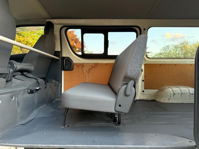 ハイエースバン ロングDX 4WD ディーゼルターボ オートマ 両側スライドドア 6人乗り キーレスエントリー ETC バックカメラ ドライブレコーダー タイミングベルト交換歴有 東海仕入れ エアコン 盗難防止装置 PS PW(67枚目)