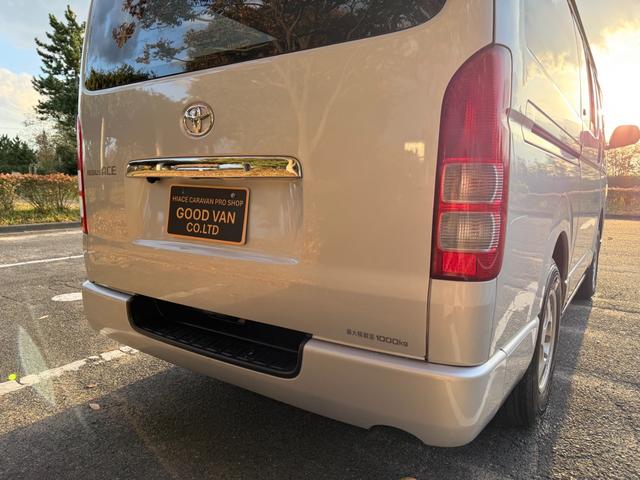 ハイエースバン ロングＤＸ　ＧＬパッケージ　４ＷＤ　ディーゼルターボ　ＡＴ　６人乗り　５ドア　キーレス　　電格ミラー　パワーヒート　ＴＶ　ＳＤナビ　バックカメラ　Ｂｌｕｅｔｏｏｔｈ　ＥＴＣ　アルミホイール　車検Ｒ８年５月　盗難防止装置　ＡＢＳ（23枚目）