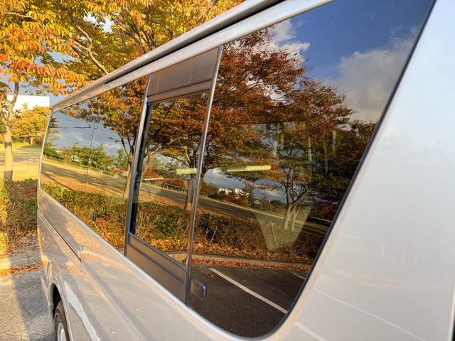 ハイエースバン ロングＤＸ　ＧＬパッケージ　４ＷＤ　ディーゼルターボ　ＡＴ　６人乗り　５ドア　キーレス　　電格ミラー　パワーヒート　ＴＶ　ＳＤナビ　バックカメラ　Ｂｌｕｅｔｏｏｔｈ　ＥＴＣ　アルミホイール　車検Ｒ８年５月　盗難防止装置　ＡＢＳ（24枚目）