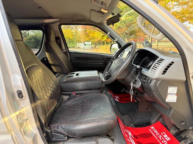 ハイエースバン ロングＤＸ　ＧＬパッケージ　４ＷＤ　ディーゼルターボ　ＡＴ　６人乗り　５ドア　キーレス　　電格ミラー　パワーヒート　ＴＶ　ＳＤナビ　バックカメラ　Ｂｌｕｅｔｏｏｔｈ　ＥＴＣ　アルミホイール　車検Ｒ８年５月　盗難防止装置　ＡＢＳ（38枚目）