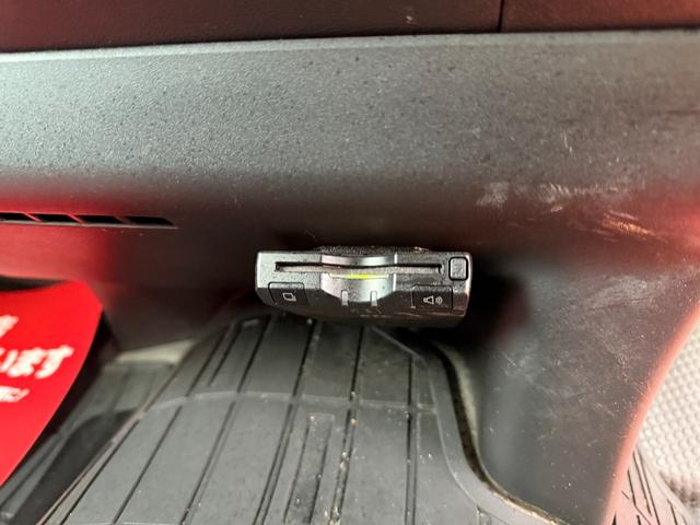 ハイエースバン ロングＤＸ　ＧＬパッケージ　４ＷＤ　ディーゼルターボ　ＡＴ　６人乗り　５ドア　キーレス　　電格ミラー　パワーヒート　ＴＶ　ＳＤナビ　バックカメラ　Ｂｌｕｅｔｏｏｔｈ　ＥＴＣ　アルミホイール　車検Ｒ８年５月　盗難防止装置　ＡＢＳ（56枚目）