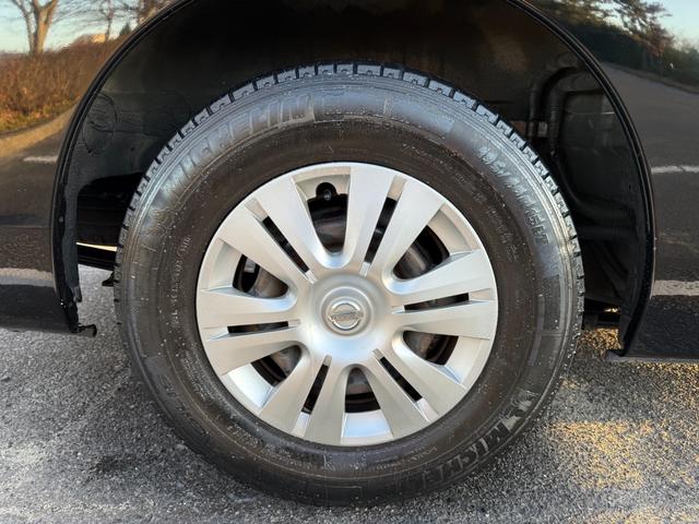 NV350キャラバンバン ロングプレミアムGXターボ 切替4WD ディーゼルターボ 5ドア 5人乗り オートマ フォグ オートクローザー 電動格納ミラー キーレス スマートキー プッシュスタート Wエアコン ETC TV CD・DVD Bluetooth(36枚目)