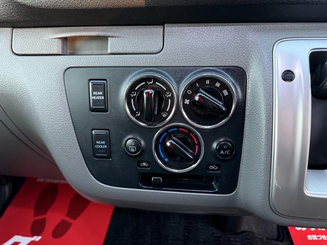 NV350キャラバンバン ロングプレミアムGXターボ 切替4WD ディーゼルターボ 5ドア 5人乗り オートマ フォグ オートクローザー 電動格納ミラー キーレス スマートキー プッシュスタート Wエアコン ETC TV CD・DVD Bluetooth(54枚目)