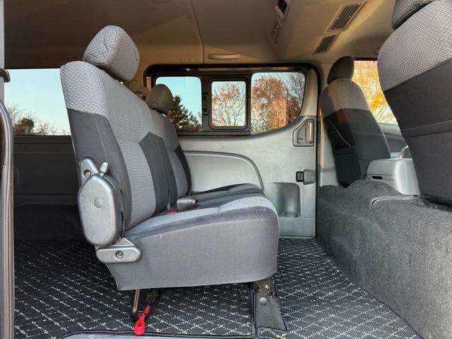 NV350キャラバンバン ロングプレミアムGXターボ 切替4WD ディーゼルターボ 5ドア 5人乗り オートマ フォグ オートクローザー 電動格納ミラー キーレス スマートキー プッシュスタート Wエアコン ETC TV CD・DVD Bluetooth(67枚目)