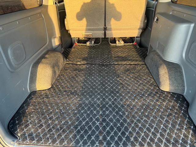 NV350キャラバンバン ロングプレミアムGXターボ 切替4WD ディーゼルターボ 5ドア 5人乗り オートマ フォグ オートクローザー 電動格納ミラー キーレス スマートキー プッシュスタート Wエアコン ETC TV CD・DVD Bluetooth(77枚目)