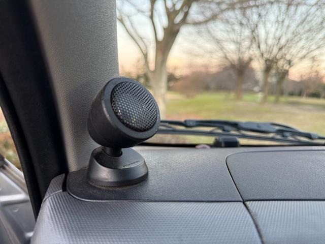 ハイエースバン ロングスーパーGL 4WD AT 5ドア 5人乗り ルーフキャリア リアラダー フォグ レーダー探知機 エンジンスターター キーレス ETC TV ナビ Bカメラ Bluetooch WAC 前後ドラレコ 寒冷地仕様(59枚目)