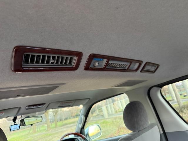 ハイエースバン ロングスーパーGL 4WD AT 5ドア 5人乗り ルーフキャリア リアラダー フォグ レーダー探知機 エンジンスターター キーレス ETC TV ナビ Bカメラ Bluetooch WAC 前後ドラレコ 寒冷地仕様(74枚目)