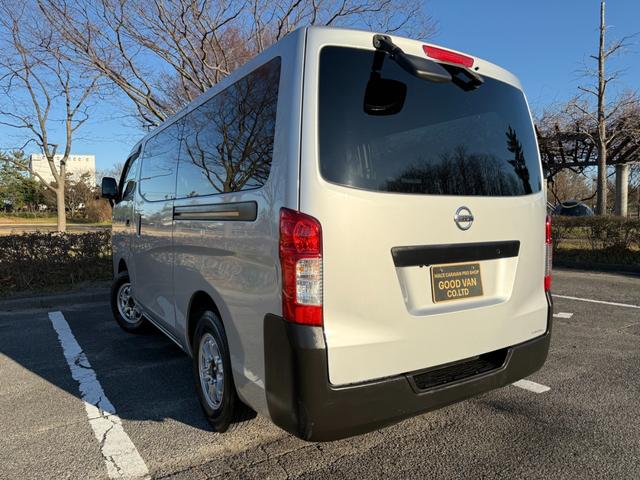 ＮＶ３５０キャラバンバン ロングＤＸターボ　切替４ＷＤ　ディーゼルターボ　オートマ　５ドア　６人乗り　フォグランプ　キーレスエントリー　ＥＴＣ　ヘッドライトレベライザー　純正ナビ　ＴＶ　バックカメラ　プライバシーガラス　関東仕入　ＡＢＳ　ＰＷ（9枚目）