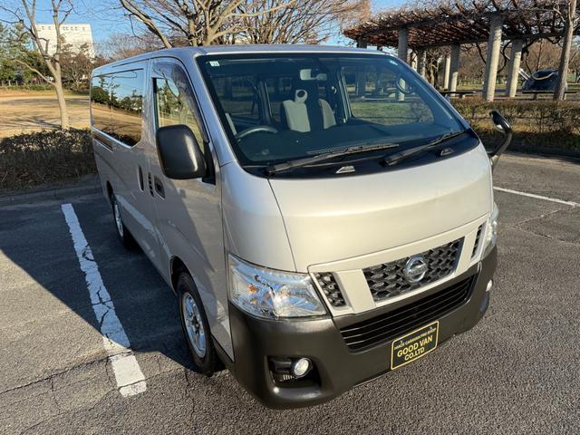 ＮＶ３５０キャラバンバン ロングＤＸターボ　切替４ＷＤ　ディーゼルターボ　オートマ　５ドア　６人乗り　フォグランプ　キーレスエントリー　ＥＴＣ　ヘッドライトレベライザー　純正ナビ　ＴＶ　バックカメラ　プライバシーガラス　関東仕入　ＡＢＳ　ＰＷ（18枚目）