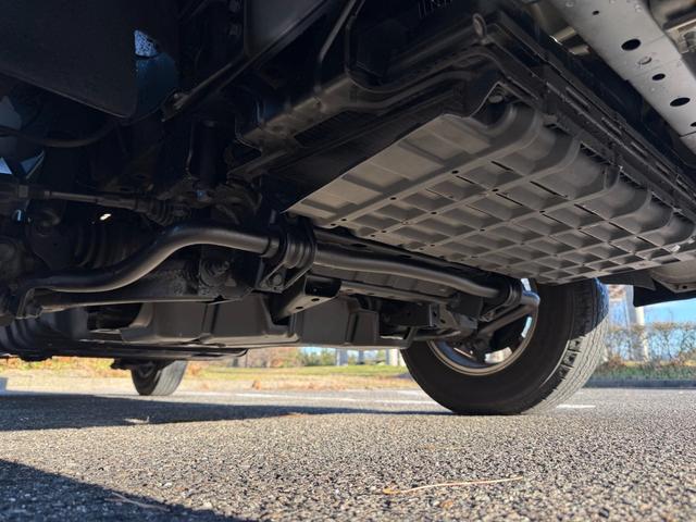 ＮＶ３５０キャラバンバン ロングＤＸターボ　切替４ＷＤ　ディーゼルターボ　オートマ　５ドア　６人乗り　フォグランプ　キーレスエントリー　ＥＴＣ　ヘッドライトレベライザー　純正ナビ　ＴＶ　バックカメラ　プライバシーガラス　関東仕入　ＡＢＳ　ＰＷ（38枚目）