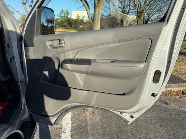 ＮＶ３５０キャラバンバン ロングＤＸターボ　切替４ＷＤ　ディーゼルターボ　オートマ　５ドア　６人乗り　フォグランプ　キーレスエントリー　ＥＴＣ　ヘッドライトレベライザー　純正ナビ　ＴＶ　バックカメラ　プライバシーガラス　関東仕入　ＡＢＳ　ＰＷ（59枚目）