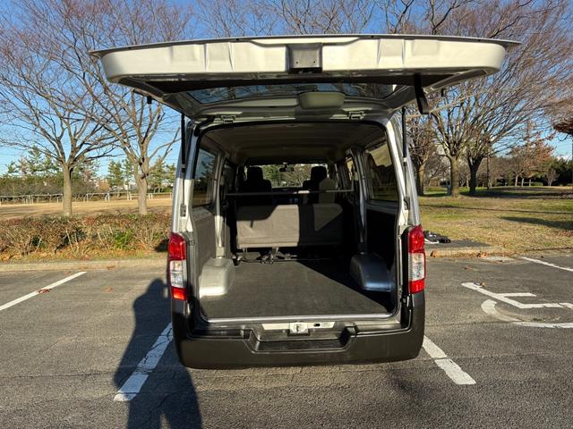 ＮＶ３５０キャラバンバン ロングＤＸターボ　切替４ＷＤ　ディーゼルターボ　オートマ　５ドア　６人乗り　フォグランプ　キーレスエントリー　ＥＴＣ　ヘッドライトレベライザー　純正ナビ　ＴＶ　バックカメラ　プライバシーガラス　関東仕入　ＡＢＳ　ＰＷ（79枚目）