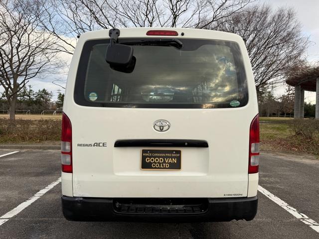 ハイエースバン 4WD ディーゼルターボ 9人乗り オートマ スライドドア 3列シート ETC キーレス ナビ TV Bluetooth リアヒーター・クーラー 車検R8年6月 タイベル交換歴有 パワステ PW(14枚目)