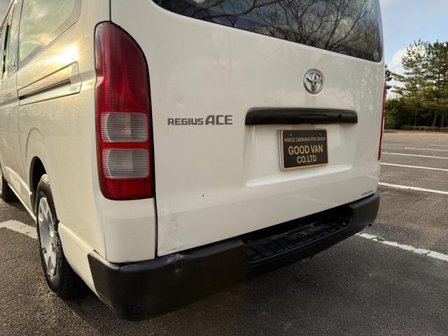 ハイエースバン 4WD ディーゼルターボ 9人乗り オートマ スライドドア 3列シート ETC キーレス ナビ TV Bluetooth リアヒーター・クーラー 車検R8年6月 タイベル交換歴有 パワステ PW(24枚目)