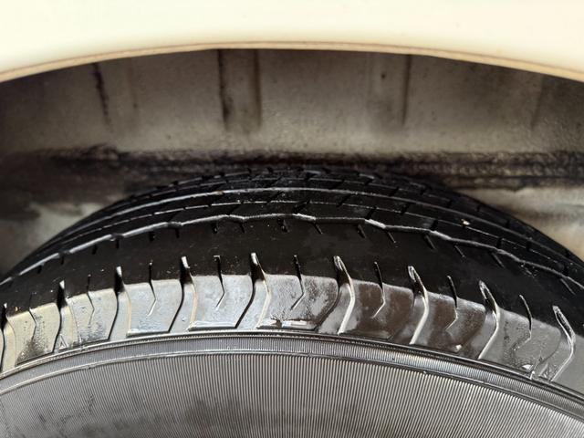 ハイエースバン 4WD ディーゼルターボ 9人乗り オートマ スライドドア 3列シート ETC キーレス ナビ TV Bluetooth リアヒーター・クーラー 車検R8年6月 タイベル交換歴有 パワステ PW(37枚目)