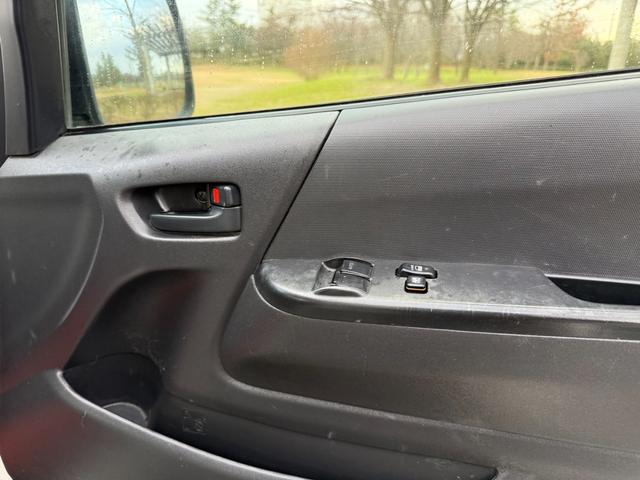 ハイエースバン 4WD ディーゼルターボ 9人乗り オートマ スライドドア 3列シート ETC キーレス ナビ TV Bluetooth リアヒーター・クーラー 車検R8年6月 タイベル交換歴有 パワステ PW(61枚目)