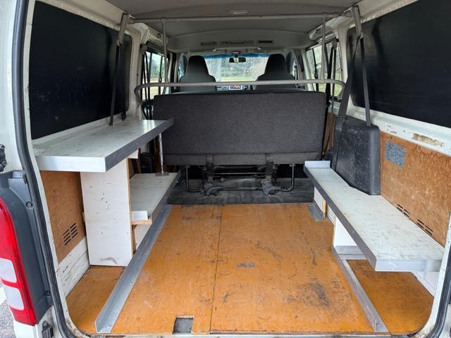 ハイエースバン 4WD ディーゼルターボ 9人乗り オートマ スライドドア 3列シート ETC キーレス ナビ TV Bluetooth リアヒーター・クーラー 車検R8年6月 タイベル交換歴有 パワステ PW(74枚目)