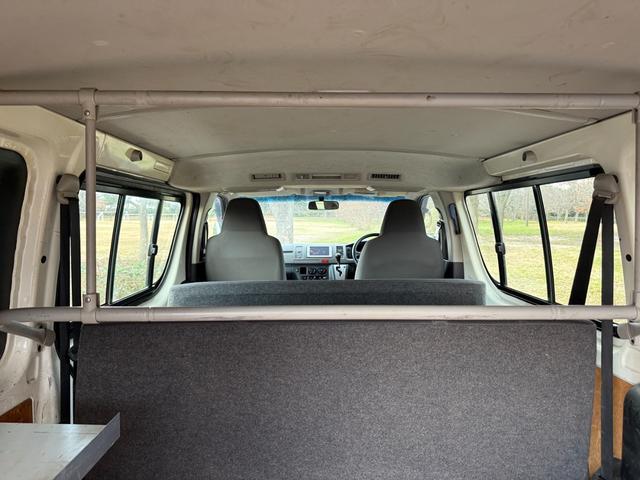 ハイエースバン 4WD ディーゼルターボ 9人乗り オートマ スライドドア 3列シート ETC キーレス ナビ TV Bluetooth リアヒーター・クーラー 車検R8年6月 タイベル交換歴有 パワステ PW(76枚目)
