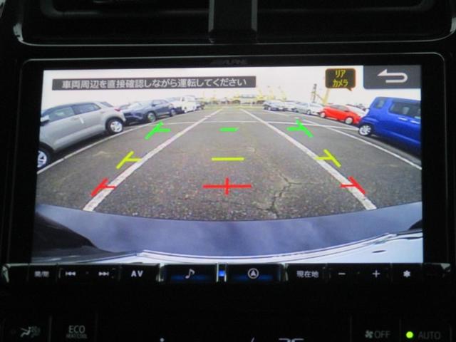 バックカメラ付き♪車庫入れ、バックでの駐車時に後方が見える事での安心感は大きいです☆一度装備したら外せなくなるアイテムです♪