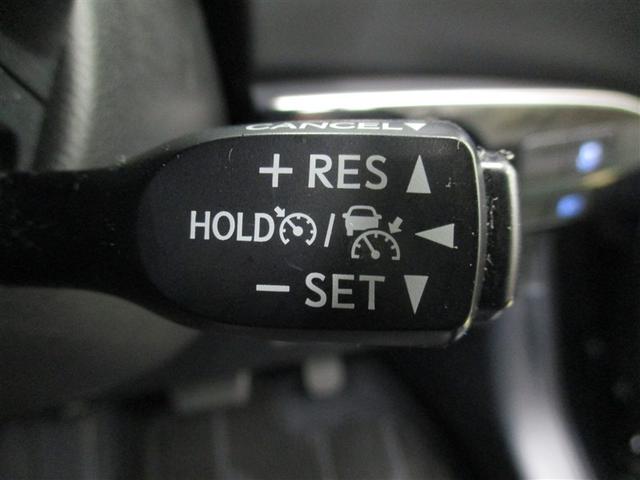 レーダークルーズコントロール♪レーダーとカメラで先行車を認識し、車速に応じた車間距離を保ちながら追従走行を支援します♪ロングドライブを快適にし、高速道路での渋滞やノロノロ運転をサポートします♪