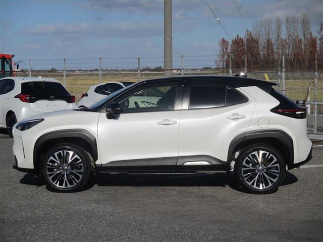 ヤリスクロス ハイブリッドＺ　メモリーナビ　ＤＶＤ再生　ミュージックプレイヤー接続可　バックカメラ　衝突被害軽減システム　ＥＴＣ　ＬＥＤヘッドランプ　ワンオーナー　記録簿　アイドリングストップ（16枚目）