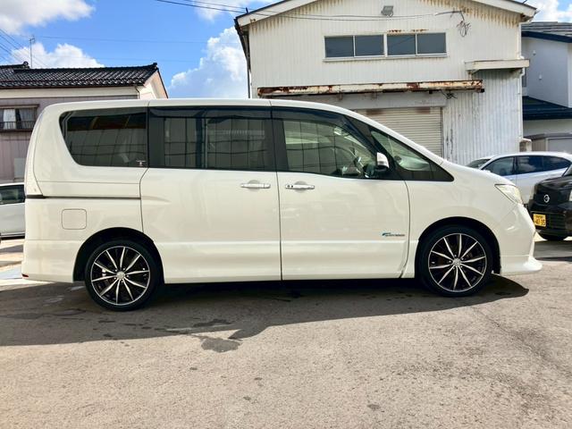 セレナ ハイウェイスター　Ｓ－ハイブリッド　後席モニター／レオニス１８インチ／全席シートカバー／フルセグテレビ／バックカメラ／ＥＴＣ／Ｂｌｕｅｔｏｏｔｈ／クルーズコントロール／ＨＩＤヘッドＬ／ＬＥＤフォグ／（7枚目）