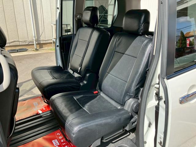 セレナ ハイウェイスター　Ｓ－ハイブリッド　後席モニター／レオニス１８インチ／全席シートカバー／フルセグテレビ／バックカメラ／ＥＴＣ／Ｂｌｕｅｔｏｏｔｈ／クルーズコントロール／ＨＩＤヘッドＬ／ＬＥＤフォグ／（32枚目）