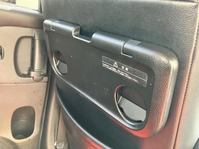 セレナ ハイウェイスター　Ｓ－ハイブリッド　後席モニター／レオニス１８インチ／全席シートカバー／フルセグテレビ／バックカメラ／ＥＴＣ／Ｂｌｕｅｔｏｏｔｈ／クルーズコントロール／ＨＩＤヘッドＬ／ＬＥＤフォグ／（69枚目）