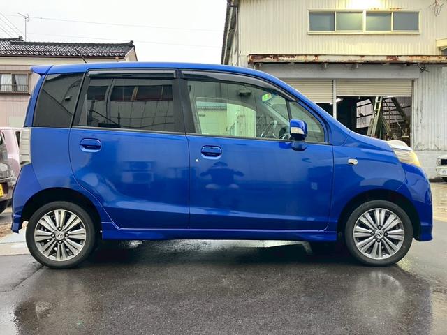 ライフ ディーバスマートスタイル　検２年　テレビ　バックカメラ　スマートキー　オートエアコン　ミラーヒーター　盗難防止システム　ＨＩＤヘッドライト　アームレスト　ＣＤ　ＤＶＤ（5枚目）