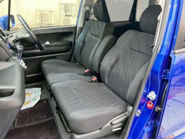 ライフ ディーバスマートスタイル　検２年　テレビ　バックカメラ　スマートキー　オートエアコン　ミラーヒーター　盗難防止システム　ＨＩＤヘッドライト　アームレスト　ＣＤ　ＤＶＤ（25枚目）