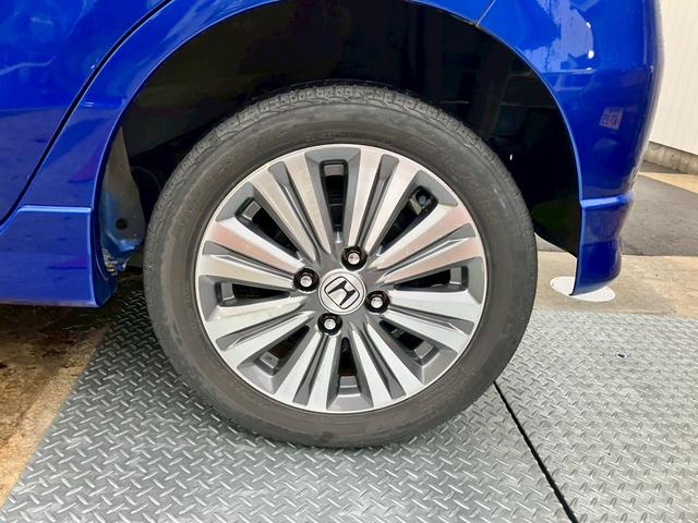 ライフ ディーバスマートスタイル　検２年　テレビ　バックカメラ　スマートキー　オートエアコン　ミラーヒーター　盗難防止システム　ＨＩＤヘッドライト　アームレスト　ＣＤ　ＤＶＤ（36枚目）