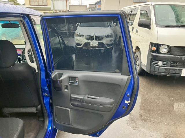 ライフ ディーバスマートスタイル　検２年　テレビ　バックカメラ　スマートキー　オートエアコン　ミラーヒーター　盗難防止システム　ＨＩＤヘッドライト　アームレスト　ＣＤ　ＤＶＤ（48枚目）