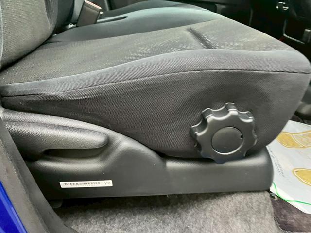 ライフ ディーバスマートスタイル　検２年　テレビ　バックカメラ　スマートキー　オートエアコン　ミラーヒーター　盗難防止システム　ＨＩＤヘッドライト　アームレスト　ＣＤ　ＤＶＤ（60枚目）