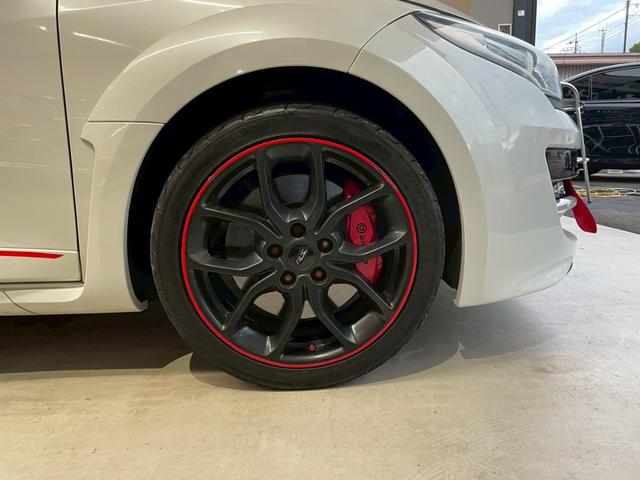 メガーヌ ルノー スポール(12枚目)