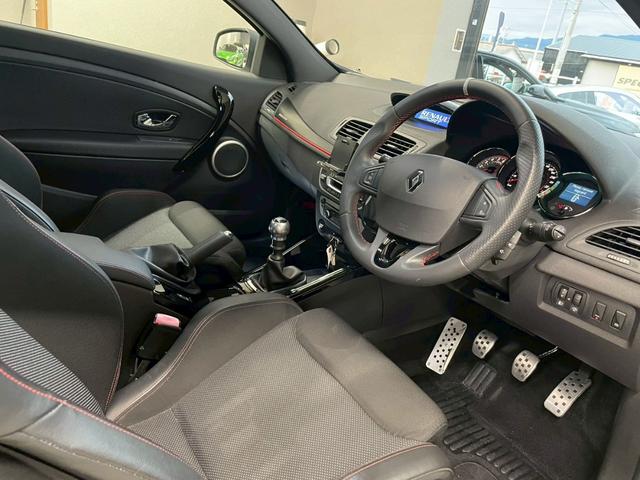 メガーヌ ルノー スポール(16枚目)