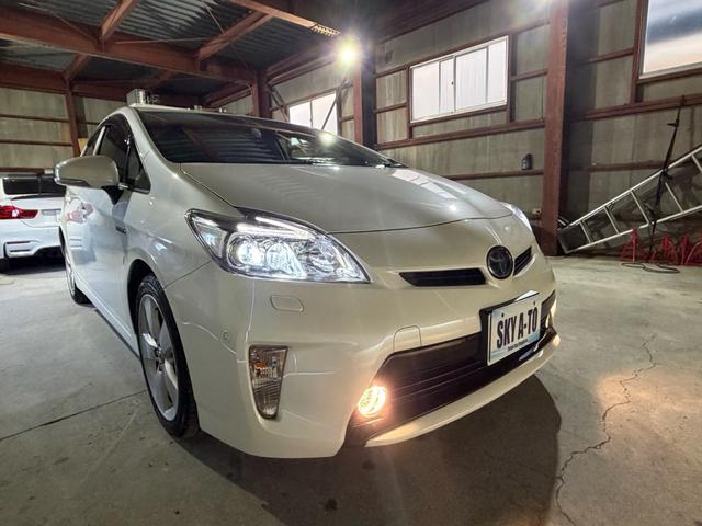 プリウス Gツーリング レザーパッケージ 無事故 070パール プリクラッシュ メーカーOPナビ フルオプション車両(6枚目)