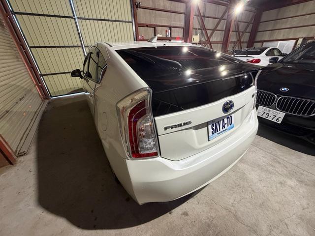 プリウス Gツーリング レザーパッケージ 無事故 070パール プリクラッシュ メーカーOPナビ フルオプション車両(9枚目)
