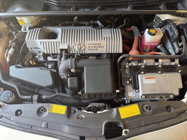 プリウス Gツーリング レザーパッケージ 無事故 070パール プリクラッシュ メーカーOPナビ フルオプション車両(17枚目)
