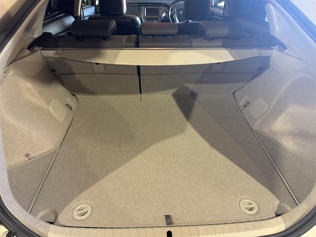 プリウス Gツーリング レザーパッケージ 無事故 070パール プリクラッシュ メーカーOPナビ フルオプション車両(18枚目)