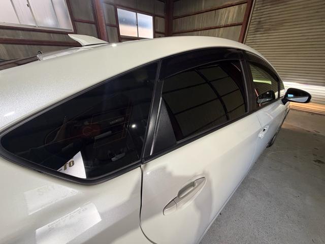 プリウス Gツーリング レザーパッケージ 無事故 070パール プリクラッシュ メーカーOPナビ フルオプション車両(28枚目)