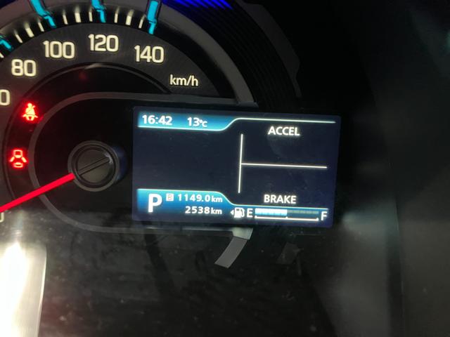 ハスラー ＨＹＢＲＩＤ　Ｘ　３型　★純正ナビ　全方位カメラ★　純正ナビ　全方位カメラ　オートライト　プッシュスタート　シートヒーター　オートエアコン　衝突被害軽減システム　アイドリングストップ　横滑り防止機能　衝突安全ボディ　盗難防止システム（35枚目）