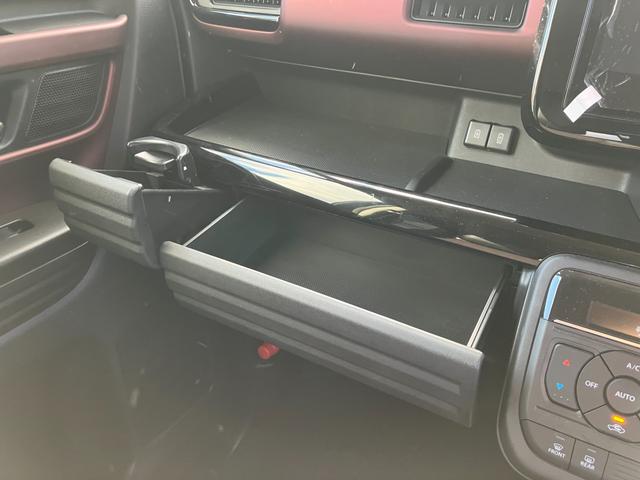 スペーシアカスタム ＨＹＢＲＩＤ　ＸＳ　★純正ナビ　全方位カメラ★　純正ナビ　全方位カメラ　オートライト　スライドドア　プッシュスタート　シートヒーター　オートエアコン　衝突被害軽減システム　衝突安全ボディ　盗難防止システム　アイドリングストップ（31枚目）