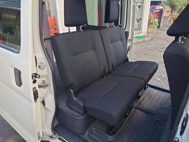 ハイゼットカーゴ クルーズSAIII パートタイム4WD アイドルストップ キ-レス 電動格納式ドアミラー ナビ バックアイカメラ ETC車載器 エアバック ABS 横滑り防止 デュアルエアバッグ マニュアルエアコン(8枚目)