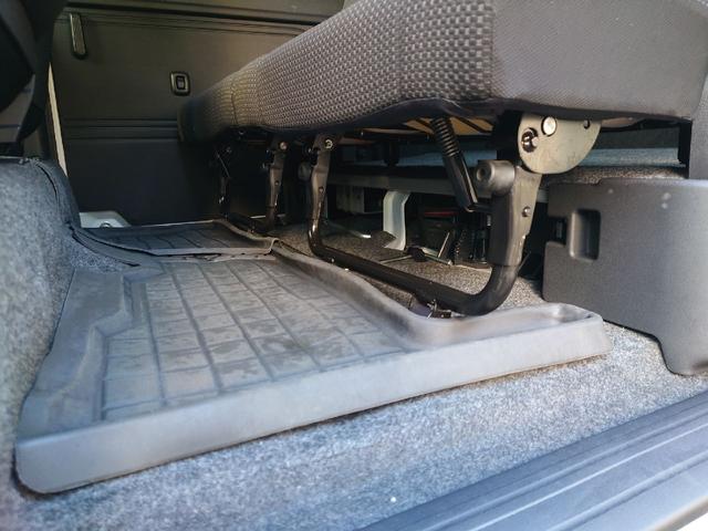 ハイゼットカーゴ クルーズSAIII パートタイム4WD アイドルストップ キ-レス 電動格納式ドアミラー ナビ バックアイカメラ ETC車載器 エアバック ABS 横滑り防止 デュアルエアバッグ マニュアルエアコン(11枚目)