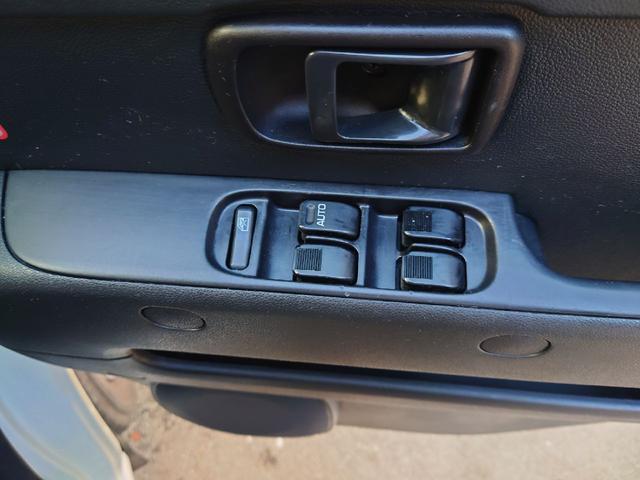 ハイゼットカーゴ クルーズSAIII パートタイム4WD アイドルストップ キ-レス 電動格納式ドアミラー ナビ バックアイカメラ ETC車載器 エアバック ABS 横滑り防止 デュアルエアバッグ マニュアルエアコン(16枚目)