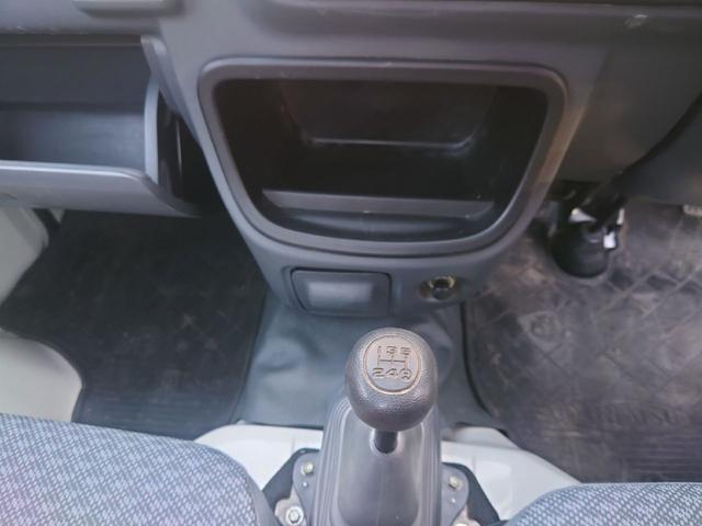 ハイゼットトラック エアコン・パワステ　スペシャル　マニュアルエアコン　ＰＳ　切り替え４ＷＤ　メンテナンスノート（10枚目）